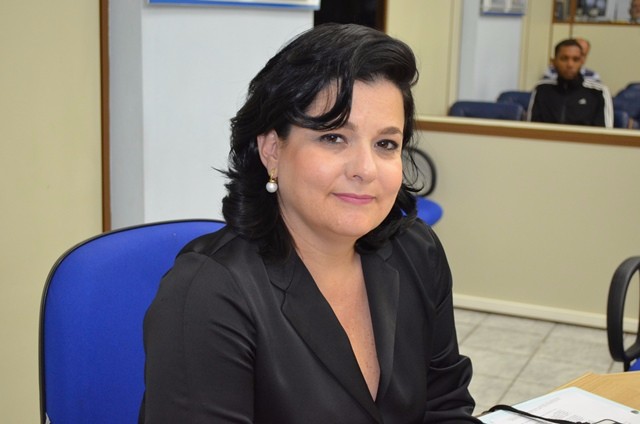 201774_FOTO - Carol pede informações sobre transporte público nas Chácaras Acapulco